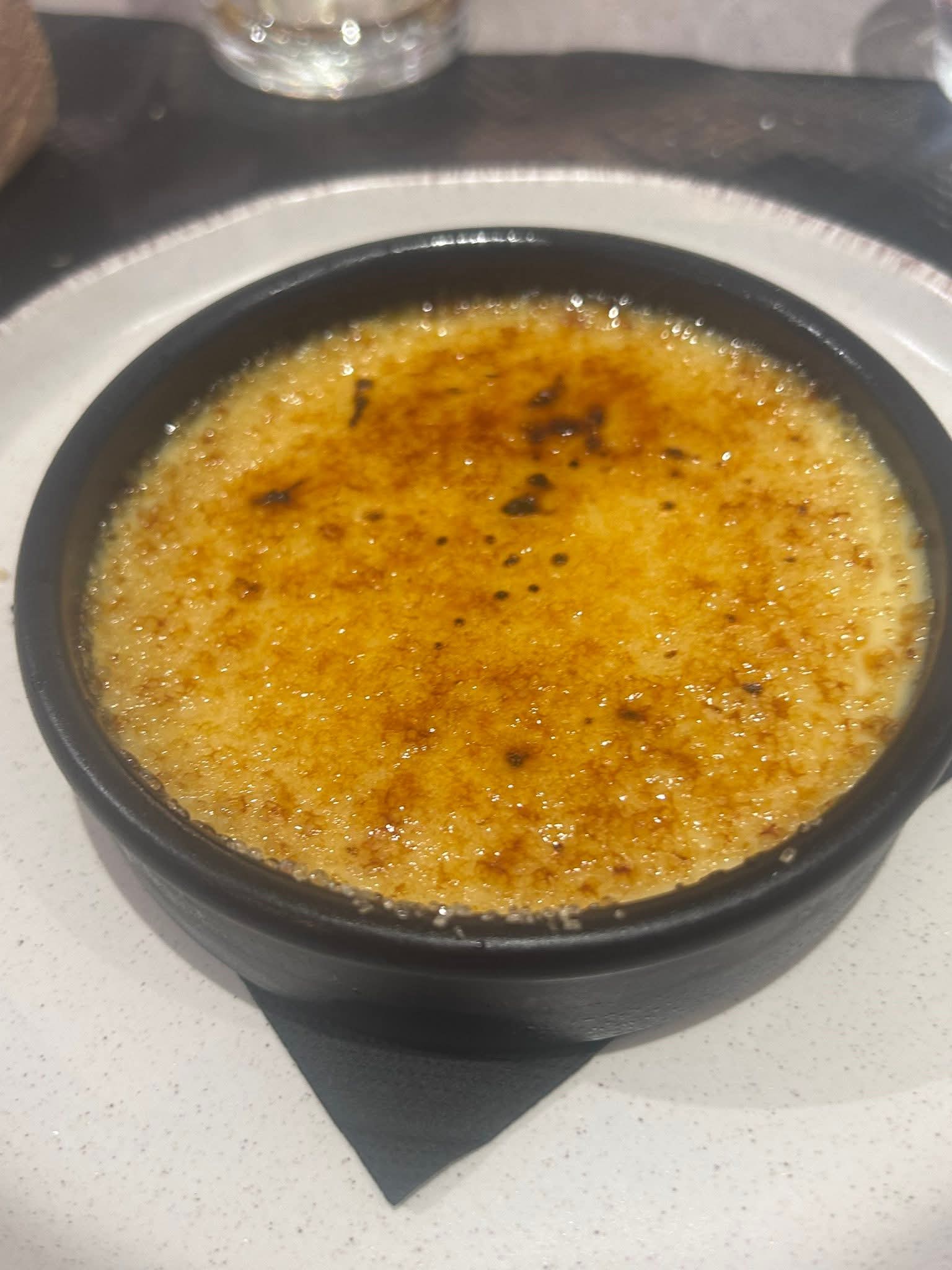 Crème brûlée — Auberge de la Vanne à Fontvannes